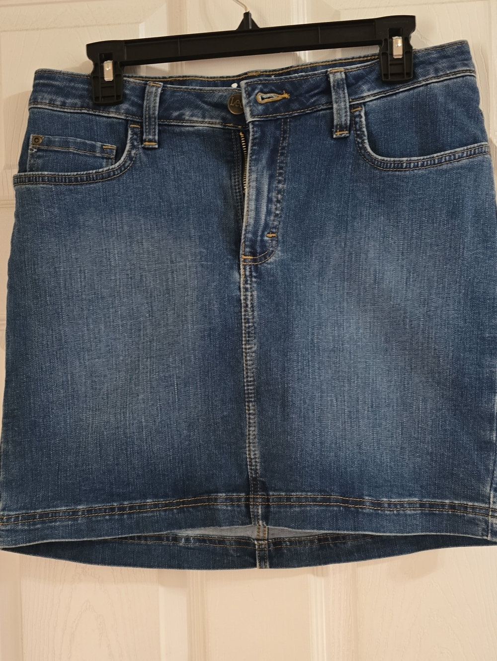 Lee Navy Skort with Gold Stitching